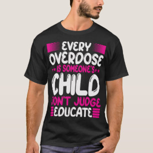 Überdosierung - Beurteilung des Lila Ribbon-Medika T-Shirt