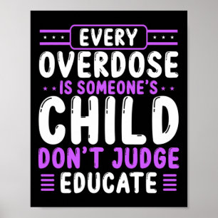 Überdosierung Bewusstsein Dont Judge Bildung Lila Poster