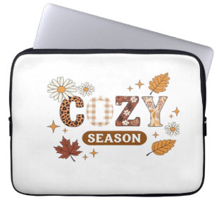 Ubergrößen-T-Shirt Cozy Season Laptopschutzhülle