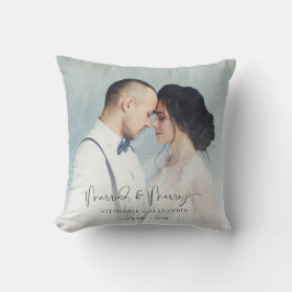 Überlagerung von zwei Foto-Hochzeitnamen Kissen