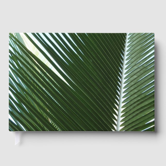 Überlappen von Palm Fronds Tropical Green Abstrakt Gästebuch (Vorderseite)
