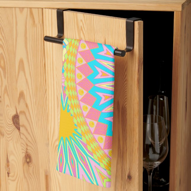 Überlappende Mandala Pink Blau Gelb Mint Lila Geschirrtuch (Drittel gefaltet)