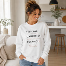 Überlebende moderne Teenager-Tochter personalisier