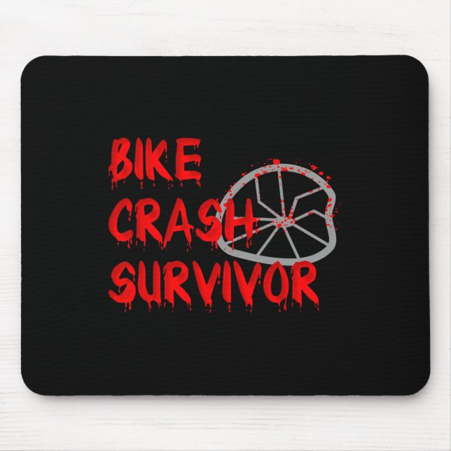 Überlebender eines Fahrradunfalls Lustiger Sturz u Mousepad (Vorne)