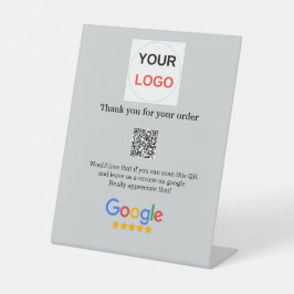 Überprüfung des Unternehmenslogos durch Google Prü Sockelschild