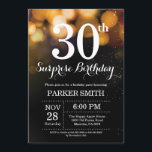 Überraschung 30. Geburtstag Einladung Gold Glitzer<br><div class="desc">Überraschung 30. Geburtstag Einladung mit Gold String Lights mit Gold Glitzer Hintergrund. Gold Geburtstag. Erwachsener Geburtstag. Männer oder Frauen laden ein. 13. 15. 16. 18. 20. 21. 30. 40. 50. 60. 70. 80. 90. 100. Jegliches Alter. Für weitere Anpassungen klicken Sie bitte auf die Schaltfläche "Anpassen" und verwenden Sie unser...</div>