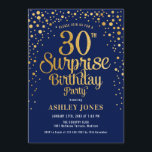 Überraschung 30. Geburtstag Party - Navy & Gold Einladung<br><div class="desc">Überraschung 30. Geburtstag Party Einladung. Elegantes Design in Marineblau und Imitat Glitzer Gold. Features stilvolle Skript-Schriftart und Konfetti. Nachricht,  wenn du ein Alter brauchst.</div>