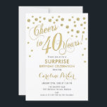 Überraschung 40. Geburtstag Party - Gold White Einladung<br><div class="desc">Überraschung 40. Geburtstag Party Einladung Elegantes Design mit Imitaten Glitzer Gold und Weiß. Enthält Skript-Schriftart und Konfetti. Feiert bis 40 Jahre! Melde mich,  wenn du ein Alter brauchst.</div>