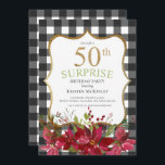 Überraschung 50. Buffalo Kariert Red Blume Geburts Einladung<br><div class="desc">Dieses lustige Design ist perfekt für Ihre Geburtstagsfeier. Dieses Design bietet einen Büffel-karierten Hintergrund,  Goldakzente,  rote Blume und eine benutzerdefinierte Typografie für Imitate Glitzer.</div>