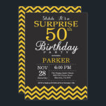 Überraschung 50. Geburtstag Schwarz und Gelb Zickz Einladung<br><div class="desc">Überraschung 50. Geburtstag Einladung mit Schwarz und Gelb Zickzack. Tafel. Erwachsener zum Geburtstag. Mann oder Frau laden ein. Für weitere Anpassungen klicken Sie bitte auf die Schaltfläche "Anpassen" und verwenden Sie unser Designwerkzeug,  um diese Vorlage zu ändern.</div>