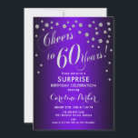 Überraschung 60. Geburtstagsparty - Silver Lila Einladung<br><div class="desc">Überraschung 60. Geburtstagsparty Einladung Elegantes Design mit Imitaten Glitzer Silber und lila. Enthält Skript-Schriftart und Konfetti. Feiert bis 60 Jahre! Melde mich,  wenn du ein Alter brauchst.</div>