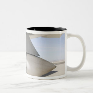 Überschüssige Marine-Phoenix-Raketen Zweifarbige Tasse
