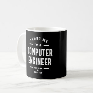 Überweisung für den Arbeitsplatz eines Computering Kaffeetasse