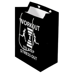 Übung zur Fitness des Workout Mittlere Geschenktüte