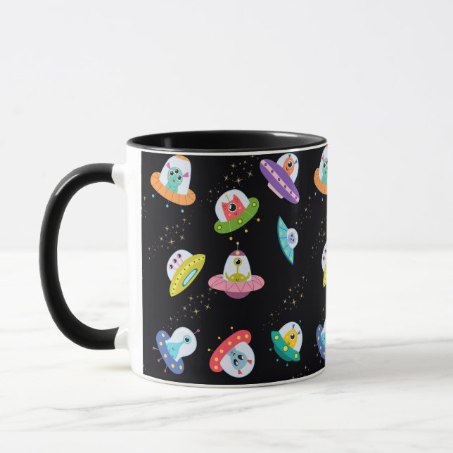 UFO SHIPS PATTERN TASSE (Links)