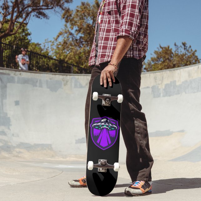 UFO SKATEBOARD (Außenbereich 2)