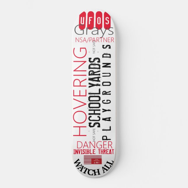 UFOS HOVERING 8 1/4" Skateboard Deck (Vorderseite)