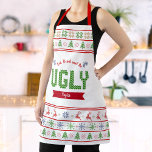 Ugg Christmas Sweater Nordic Red Green Strick Name Schürze<br><div class="desc">"Iss, trinke und sei hässlich." Hier ist ein wunderbarer Weg, um den Spaß Ihres Backens zu ergänzen. Genießen Sie kulinarische Abenteuer in Ihrem Urlaub, wenn Sie diese einzigartige, skurrile, moderne Weihnachtsfeier im individuelle Name tragen. Ein niedliches, nordisches Strick-Paradies aus Kalkbäumen, Rentieren, Ziergegenständen, zusammen mit spielerischer "Pullover"-Typografie in Rot und Grün...</div>
