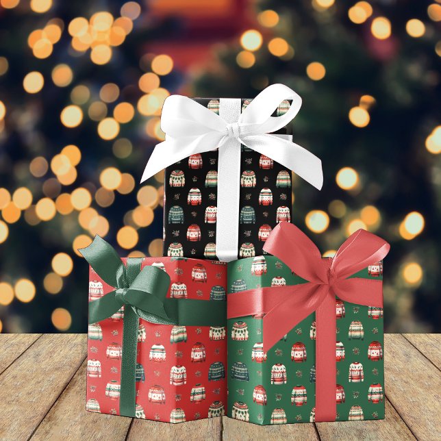 Ugly Christmas Sweater | Holly and Berries Pattern Geschenkpapier Set (Ugly Christmas Sweater Holly and Berries Pattern Wrapping Paper Sheets - Red, Green, Black)