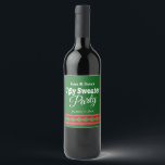 Ugly Sweater Christmas Party, Personalisiert Weinetikett<br><div class="desc">Dieses Ugly Sweater Weihnachtsweinetikett zeichnet sich durch einen dunkelgrünen Hintergrund aus,  der durch ein nordisches Strick-Design wie ein hässlicher Weihnachtspulli geprägt ist. Mit dem anpassbaren Text können Sie Ihren Namen und das Party hinzufügen.</div>