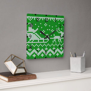 Ugly Sweater Santa Claus Schlitten und Rentiere Quadratische Wanduhr