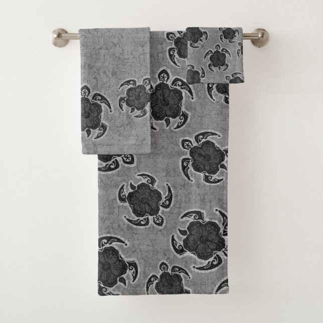 Uhane Honu Batik Hawaiian Turtle Coordinate - Gray Badhandtuch Set (Insitu)