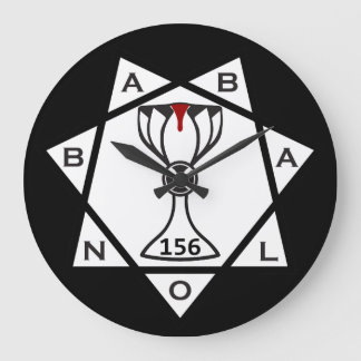 Uhr, Stern des Babalon-Logos, schwarzer Hintergrun Große Wanduhr
