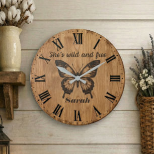 Uhr Wild & Free für die Wand Personalisiertes Na