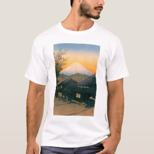 ukiyoe Hasui Nr. 53 Mt. Fuji von Yui-cho aus geseh T-Shirt