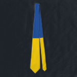 Ukraine-Flagge, patriotisches Geschenk des ukraini Krawatte<br><div class="desc">Zeigen Sie Ihren Patriotismus mit diesen vorgestellten Design der Ukraine Flag Ukraine Country Pride tee! Es ist ein großartiges Geschenk für ukrainische Mama,  Papa,  Sohn,  Tochter,  Cousin,  Großmutter oder Großvater und Freunde,  die das Land der Ukraine lieben Outfit Lieben.</div>