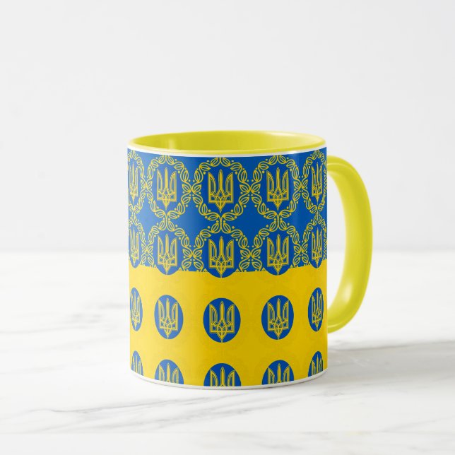 Ukraine Tasse und ukrainische Fahne Kaffeetasse (VorderseiteRechts)