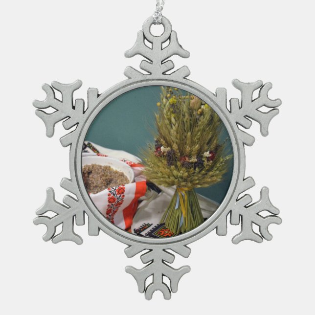 Ukrainer Kutya und Didukh Schneeflocken Zinn-Ornament (Vorderseite)