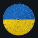 Ukrainische Flagge (Ukraine) Dartscheibe<br><div class="desc">Dieses Design zeigt die Nationalflagge der Ukraine, einem Land in Osteuropa. Die Ukraine grenzt im Osten und Nordosten an Russland, im Norden an Belarus, im Westen an Polen, die Slowakei und Ungarn und im Süden an Rumänien, Moldau und das Schwarze Meer. Die Ukraine ist nach Russland das zweitgrößte Land Europas....</div>
