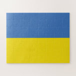 ukrainische Flagge, ukrainische Slawin Ukraini С л<br><div class="desc">Die Farben der ukrainischen Flagge, blau und gelb, sind seit Jahrhunderten über ein Land geflogen, das reich an Geschichte und Geist ist. Blau repräsentiert den riesigen ukrainischen Himmel, während Gelb die goldenen Weizenfelder symbolisiert, die sich über die fruchtbaren Ebenen erstrecken. Dieses einfache, aber mächtige Symbol ist zu einem Leuchtfeuer der...</div>