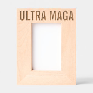 ULTRA MAGA TRUMP LASER-FOTO AUS HOLZ GEÄTZTE RAHMEN
