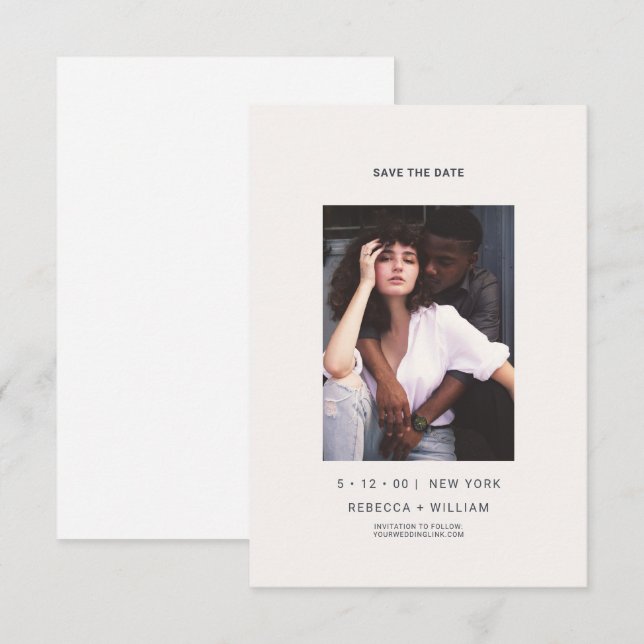 Ultra Minimum Modern Typography Foto Wedding Einladung (Vorne/Hinten)