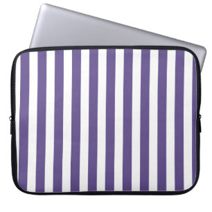 Ultra violet and white candy stripes laptopschutzhülle