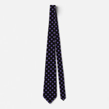 Ultra violette Polka Punkte auf schwarz