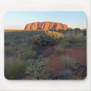 Uluru Sunrise und Wüstenflora Mousepad