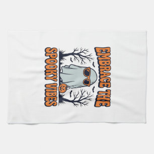 Umarme die Grusel-Vibes Geist Halloween-Shirt_1 Geschirrtuch