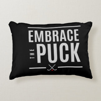 Umarme die Hockey-Puck-Kissen Dekokissen