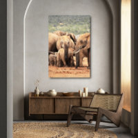 Umarmen Sie die kleine ElefantenLeinwand gerahmt