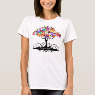 Umarmen Sie einen Baum-T - Shirt