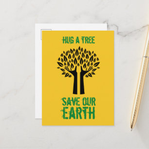 Umarmung eines Baumes Rette unsere Erde Postkarte