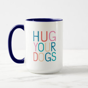 Umarmung von Hunden Tasse