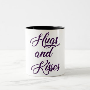 Umarmungen und Küsse Zweifarbige Tasse