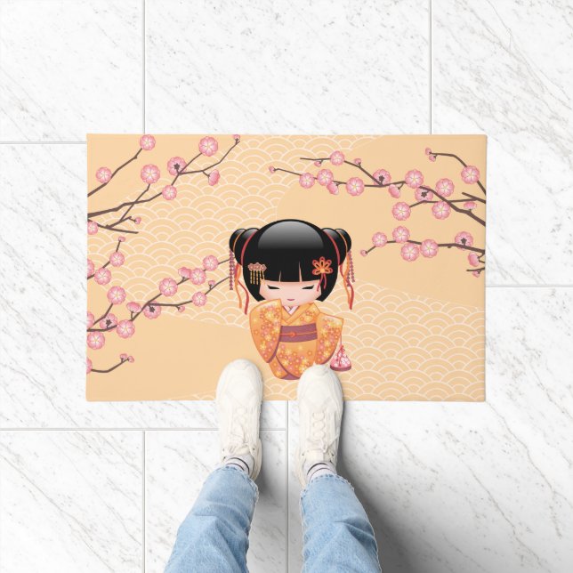 Ume Kokeshi Doll - Japanisch Peach Geisha Girl Fußmatte (Indoor)