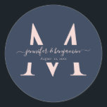 Umschlag Aufkleber für Hochzeitssendungen mit Blau<br><div class="desc">Vervollständigen Sie Ihre Hochzeit in Marineblau und Blau mit diesen modernen personalisierten Marineblau- und Schwarz-Monogramm-Hochzeitszitaten mit modernem Drehbuch. Einfach online personalisieren. Die passenden Produkte ergänzen diese eleganten Monogramm Hochzeitsetiketten.</div>