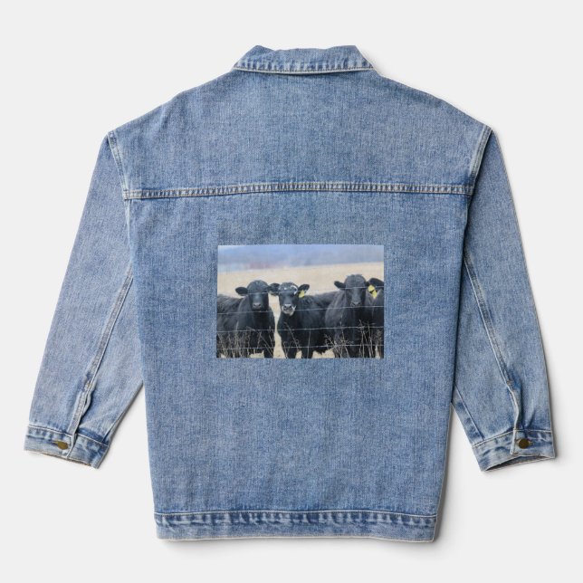 Umstehende Jeansjacke (Rückseite)