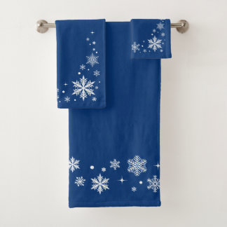 Un beau et élégant ensemble de serviettes bleues, 